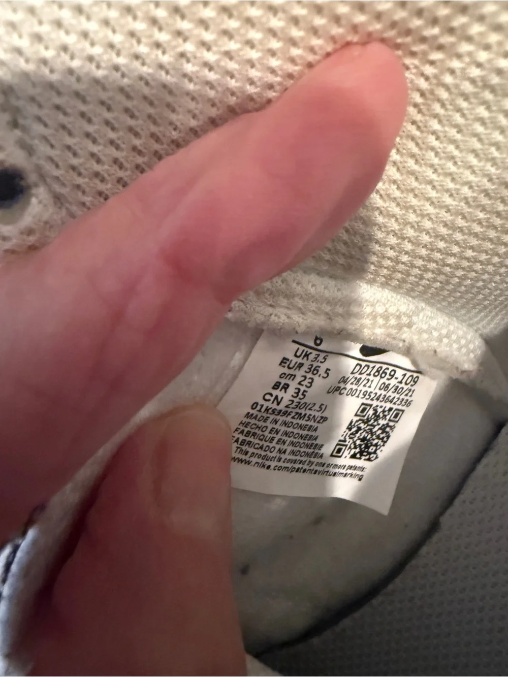 Nike Dunk High Sail Gum White Cream High Top Sneakers Womens Size 6 DD1869-109